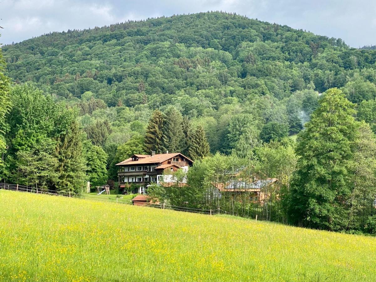 Huettenflair Im Gut Sonnenwald Schollnach Exterior photo